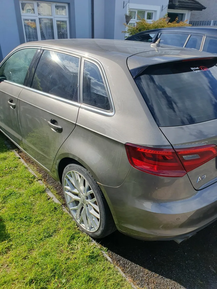 Audi A3 2015 - Image 4