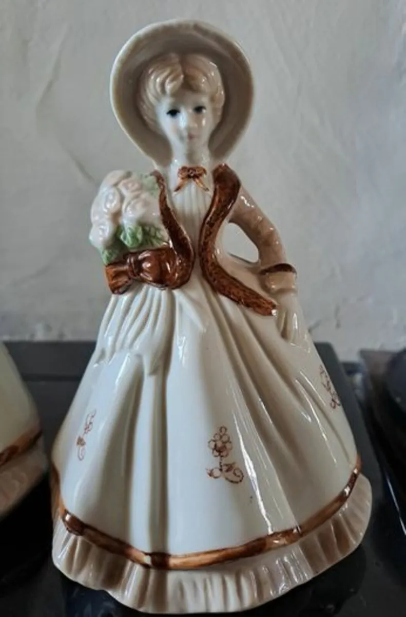2 Ladies ornaments - Image 3