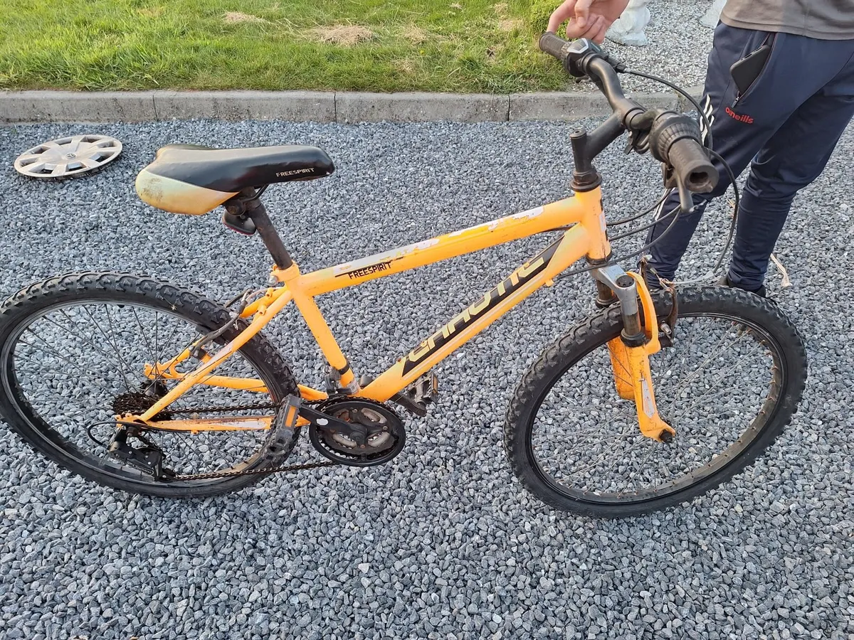 Childs bike - Image 1