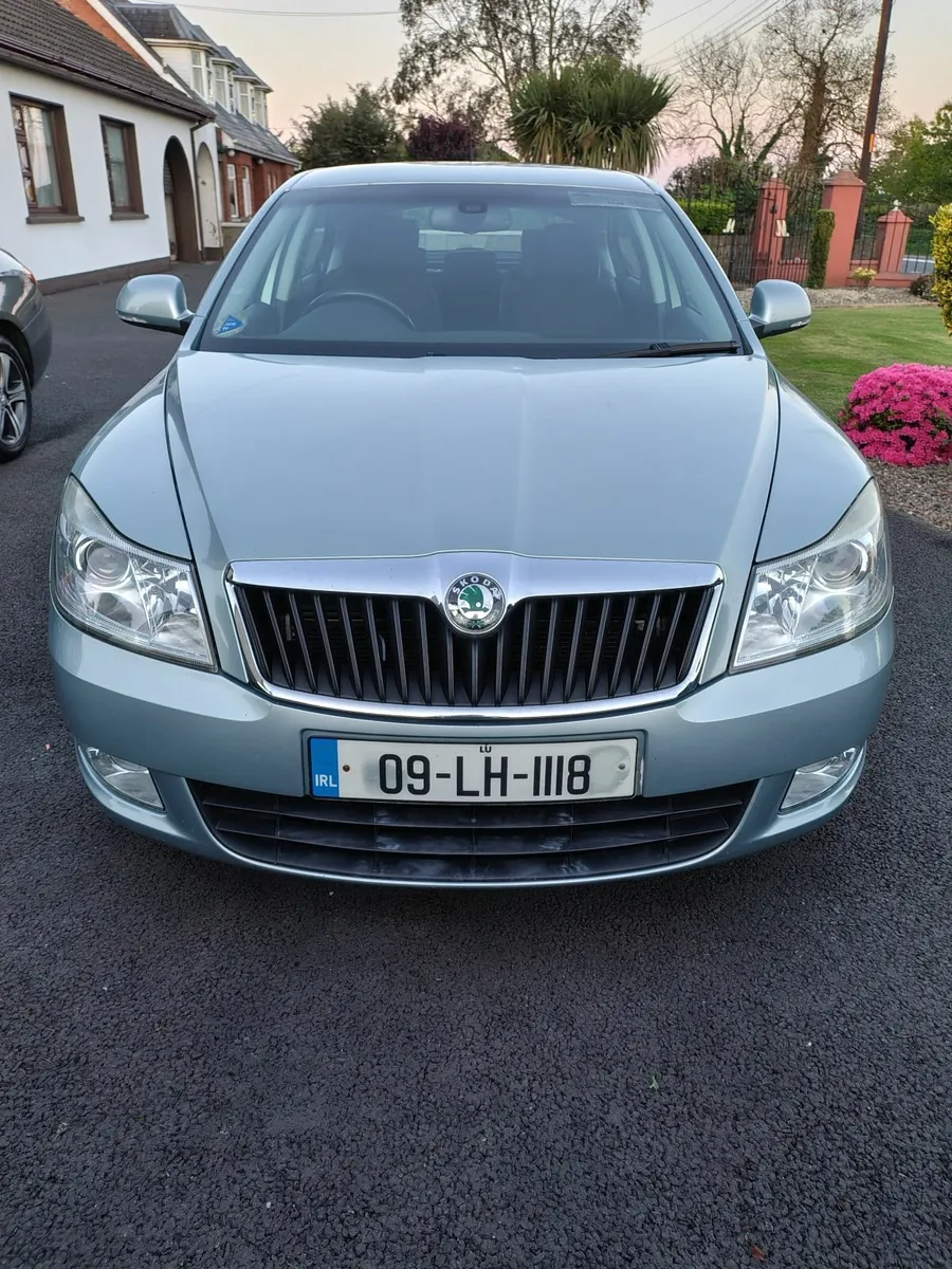 Skoda Octavia 2009 - Image 2