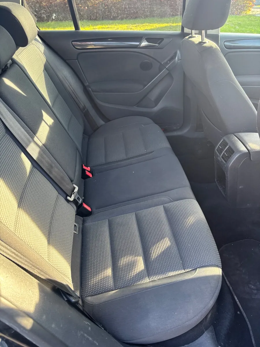 Volkswagen Golf 2011 - Image 4