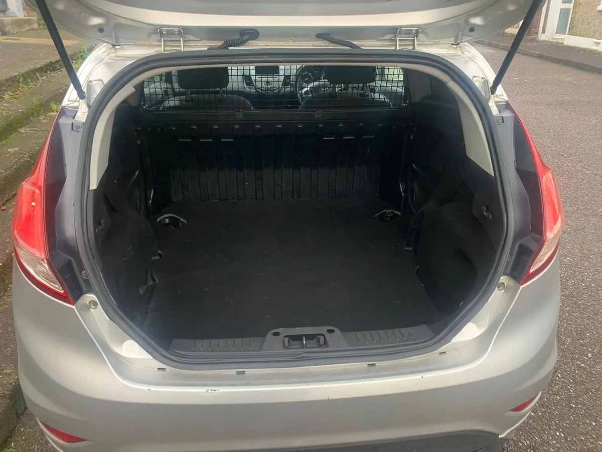 Ford Fiesta 2013 - Image 1