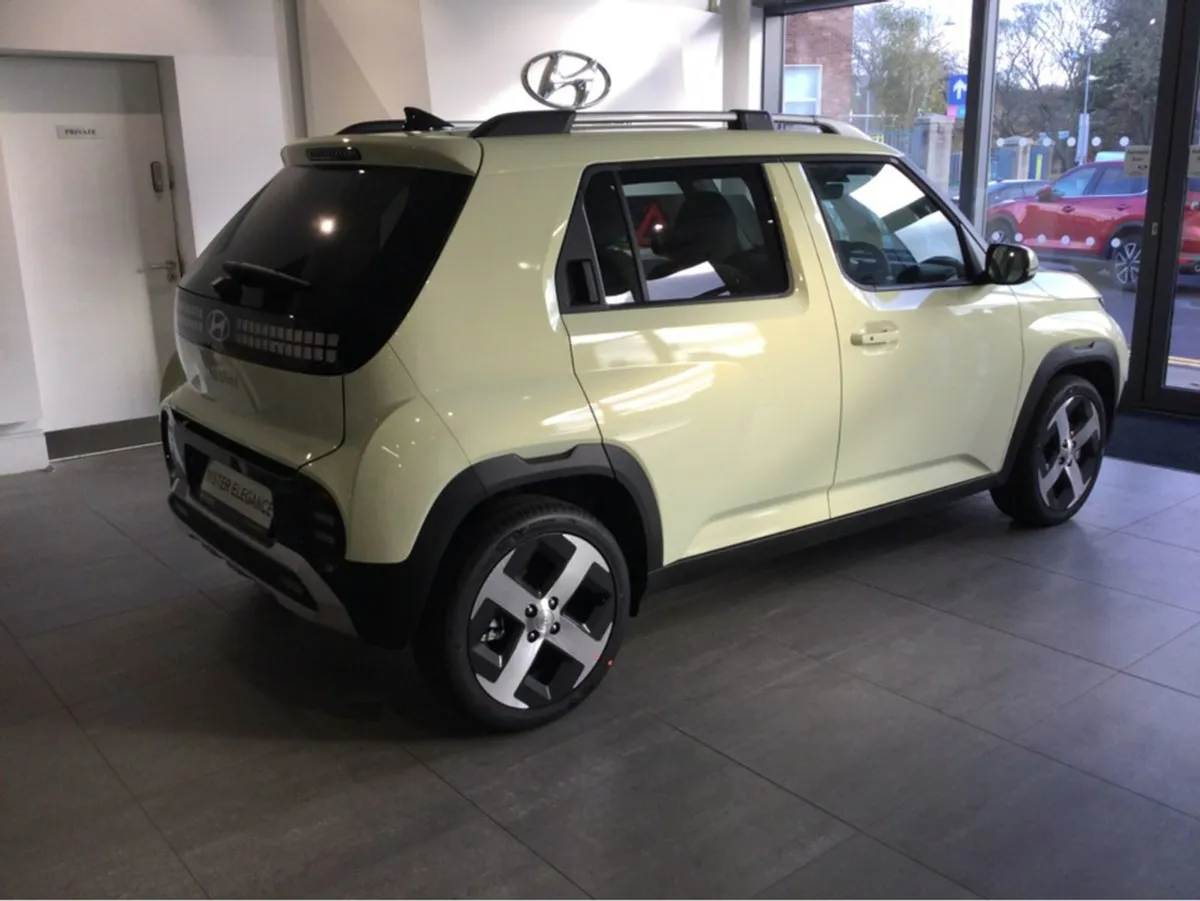 Hyundai INSTER EV Elegance 49kwh - Image 3