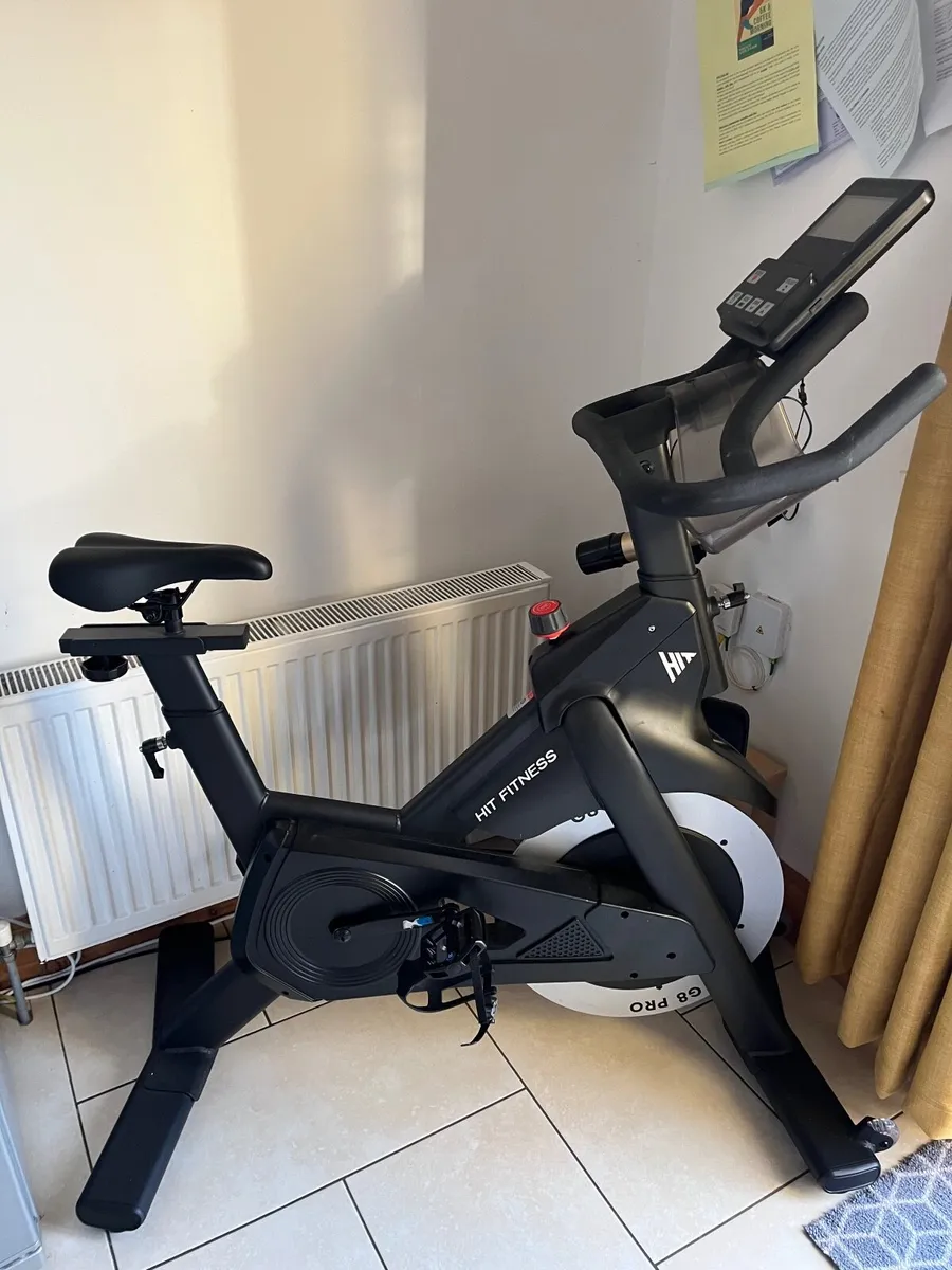 Stationary bike - Image 2