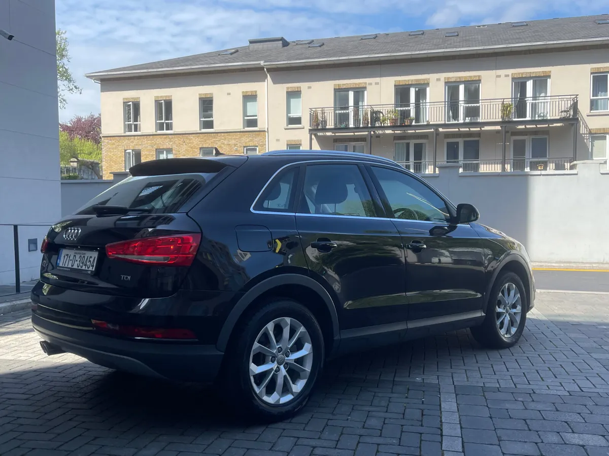 Audi Q3 2.0 TDI - Image 2
