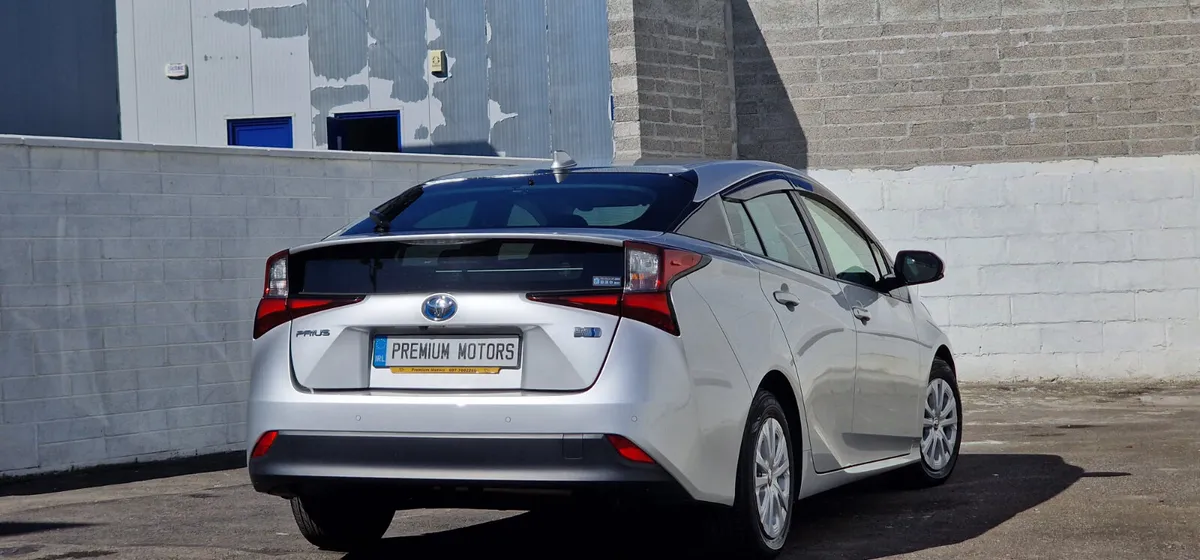 Toyota Prius 2020 - Image 3