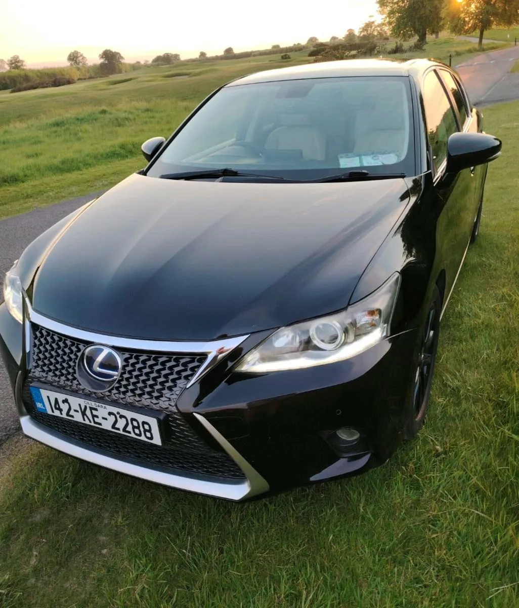 Lexus ct200h - Image 1