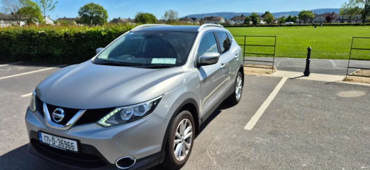 Nissan Qashqai SUV Commercial Van 2017 - Image 2