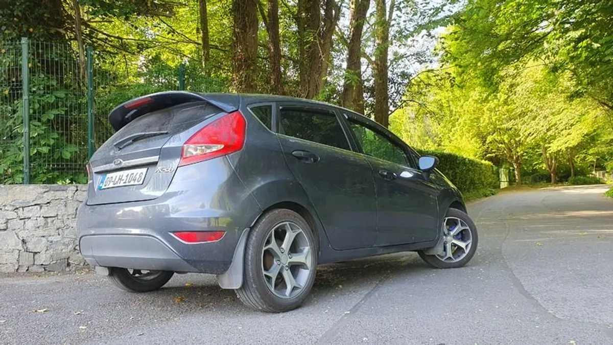 2009 Ford Fiesta - Image 3