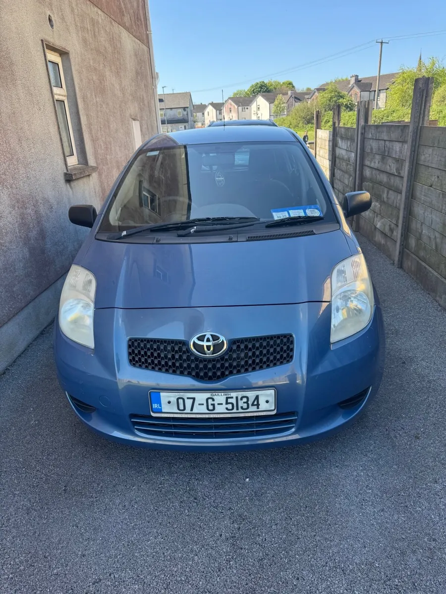 Toyota Yaris 2007 - Image 1
