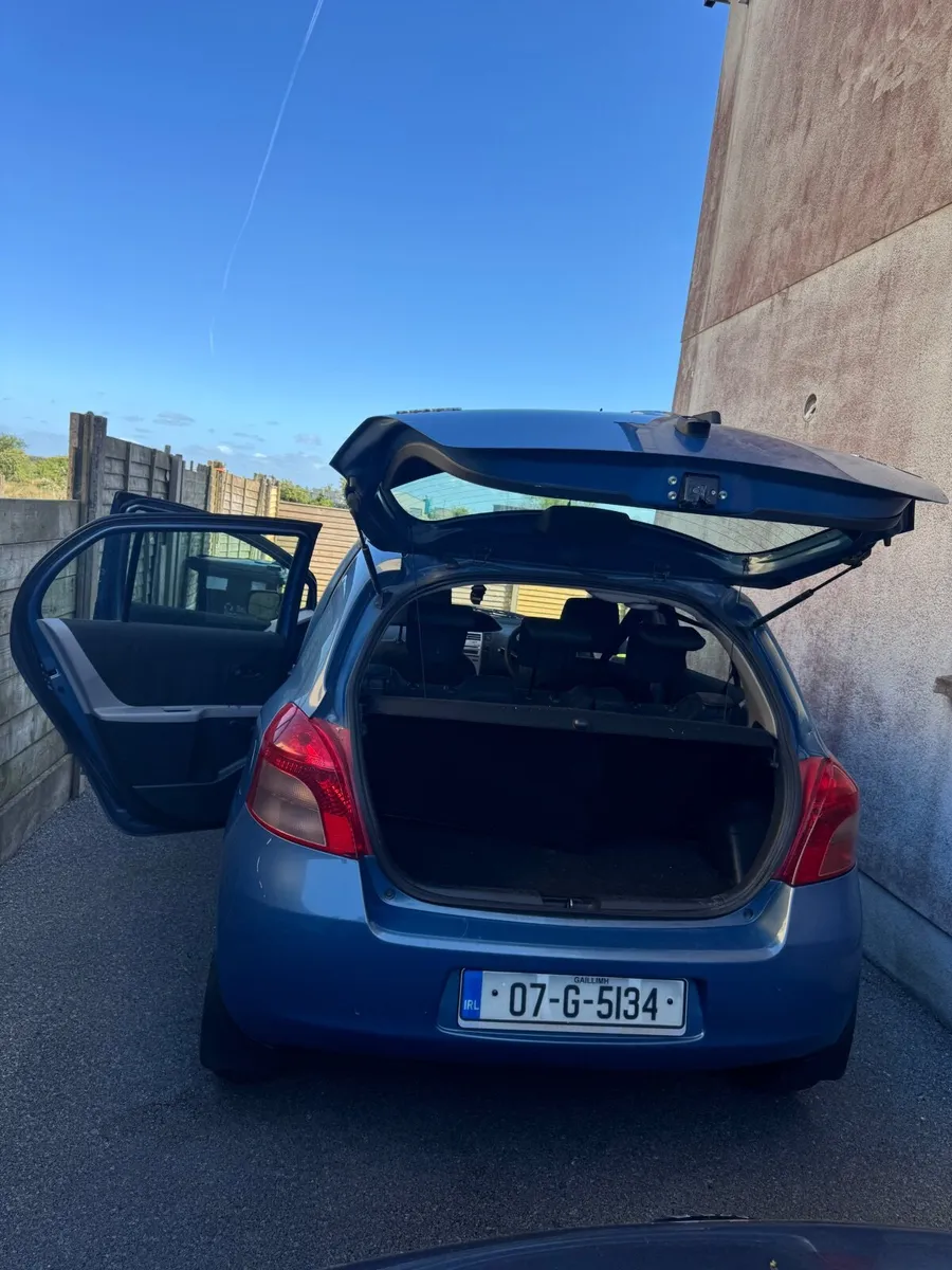 Toyota Yaris 2007 - Image 4