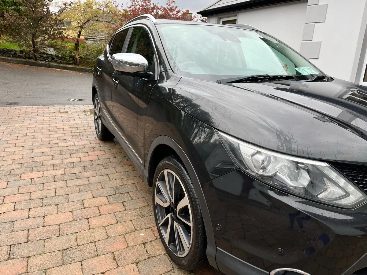 2015 Nissan Qashqai Tekna for sale - Image 2