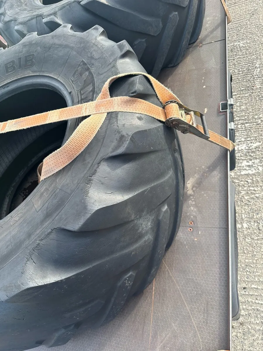 Michelin 600/65R28 - Image 2