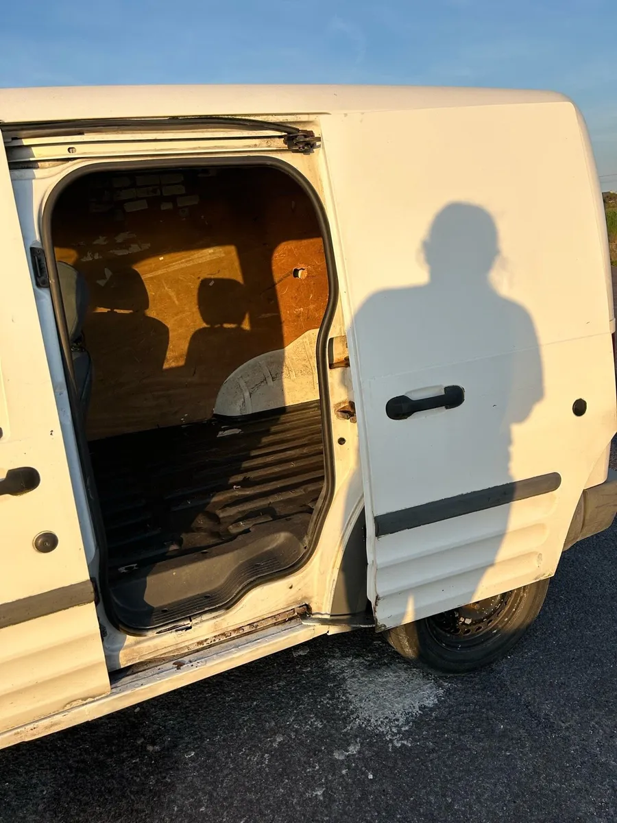 Ford Transit connect - Image 4
