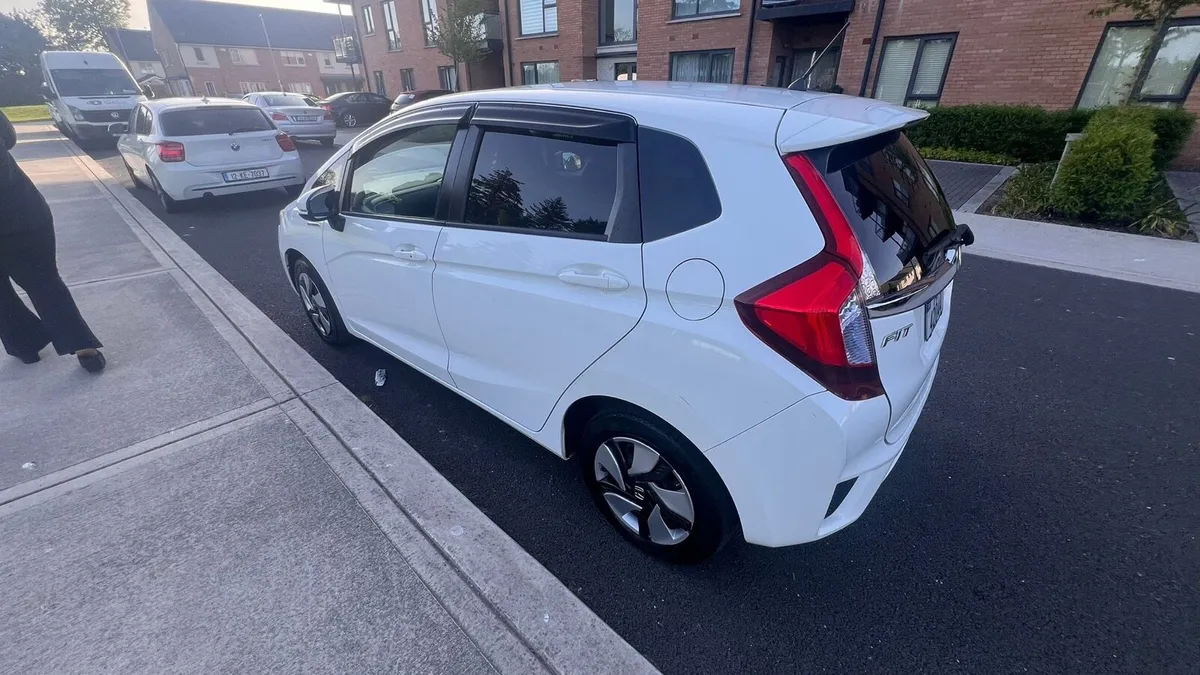 Honda fit 2014 - Image 3