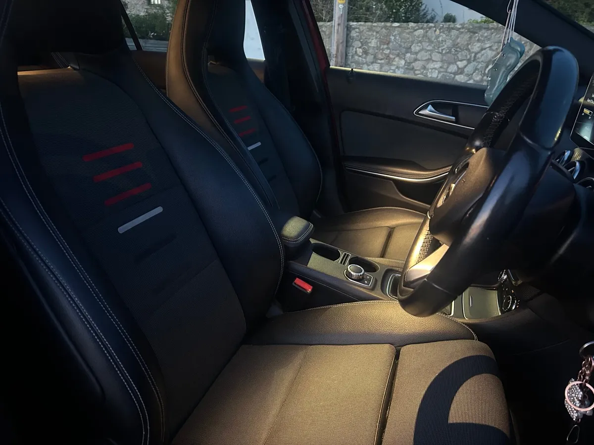 Red 152 Mercedes-Benz A-Class - Image 2