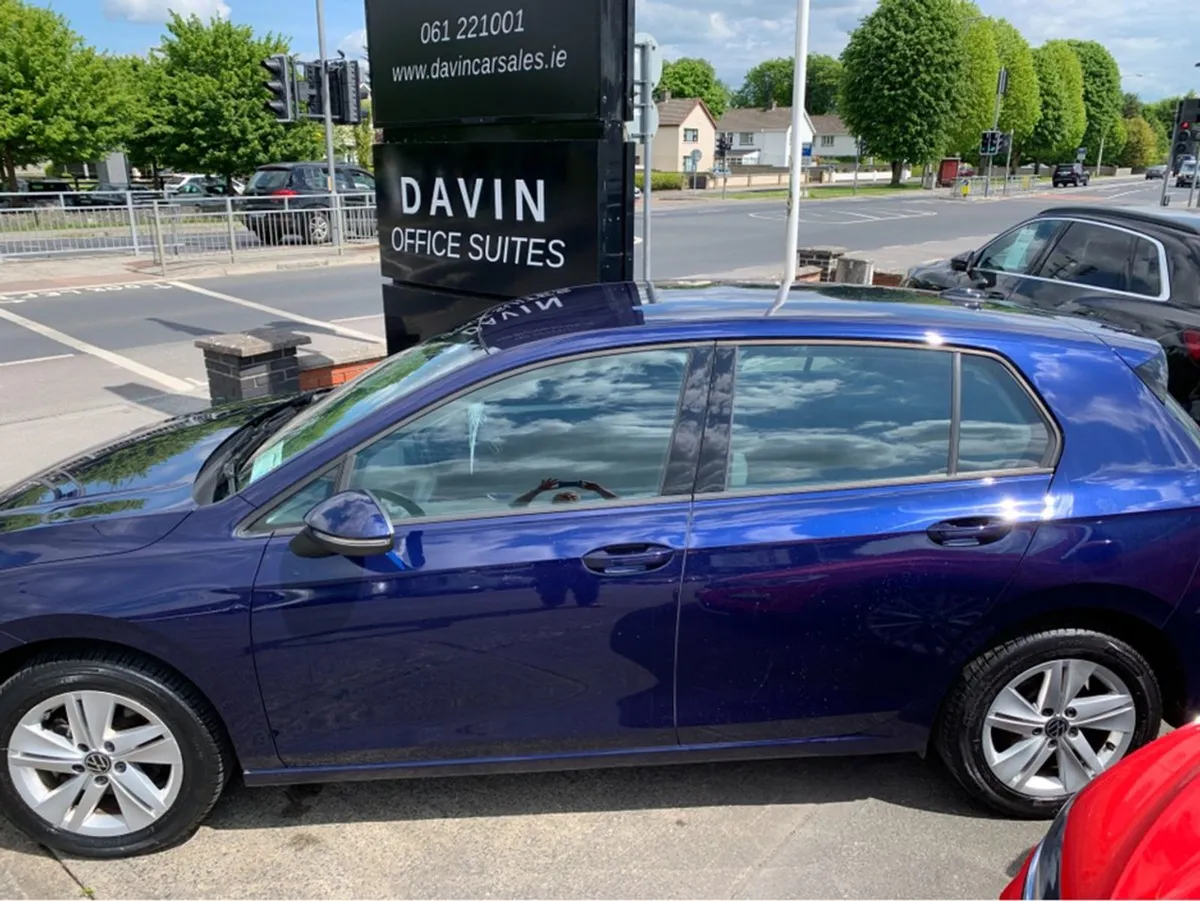 Volkswagen Golf L 2.0 TDI Manual 6speed FWD 115HP - Image 2