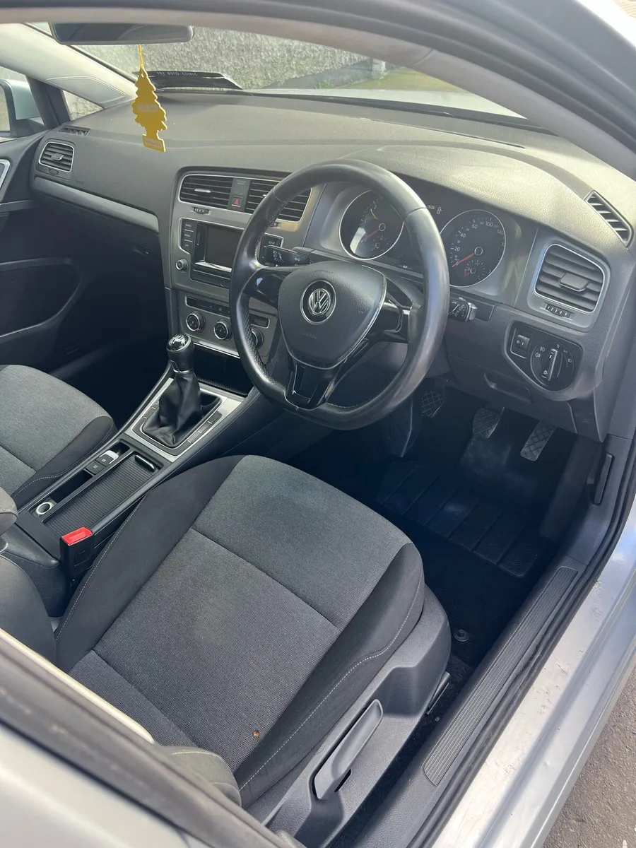 Volkswagen Golf - Image 3