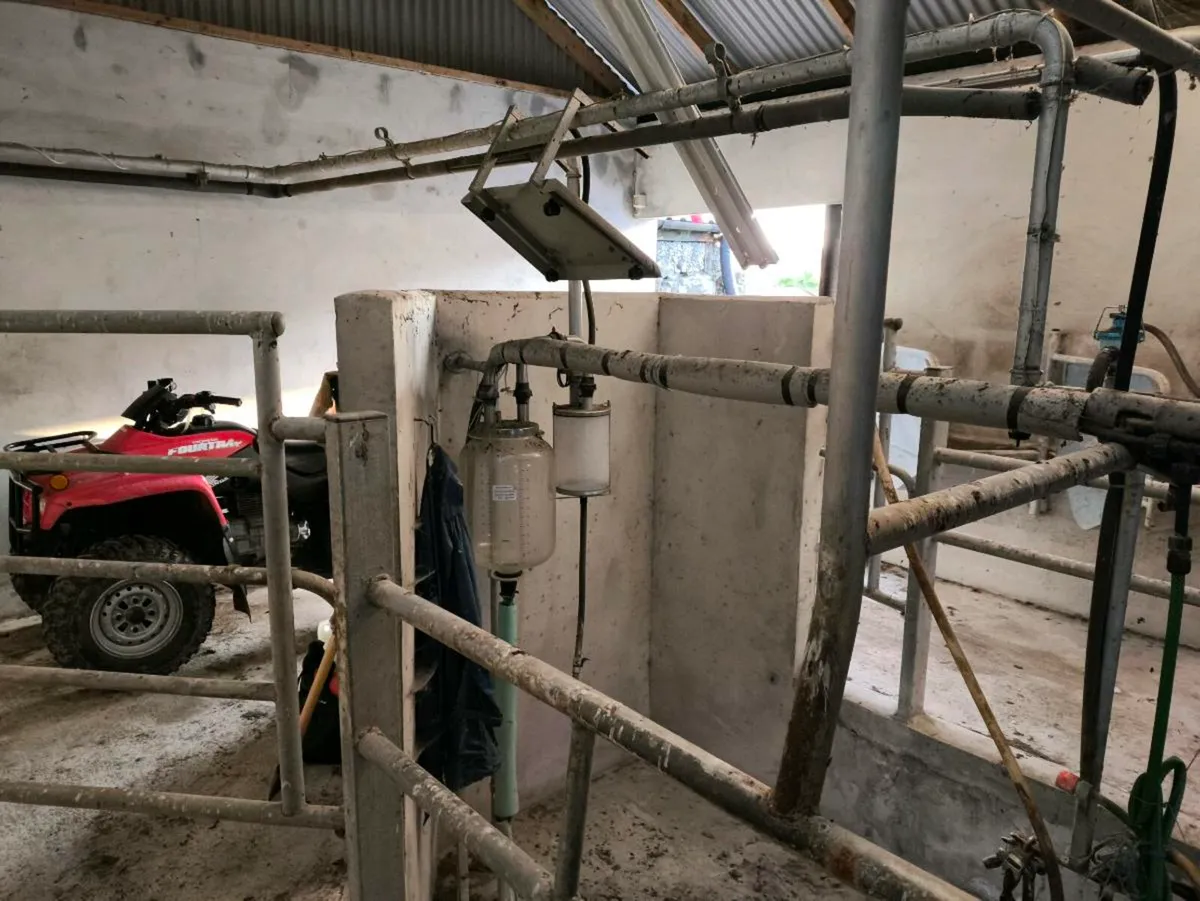 Milking parlour+vacuum pump - Image 3