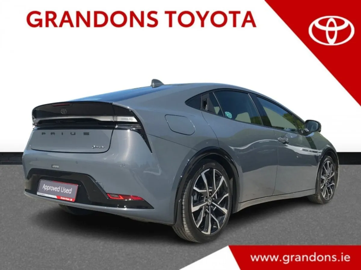 Toyota Prius Plug-in Hybrid - Grandons - Image 2