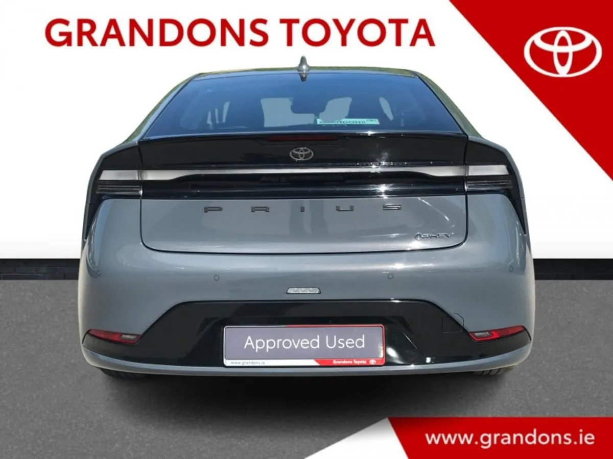 Toyota Prius Plug-in Hybrid - Grandons - Image 4