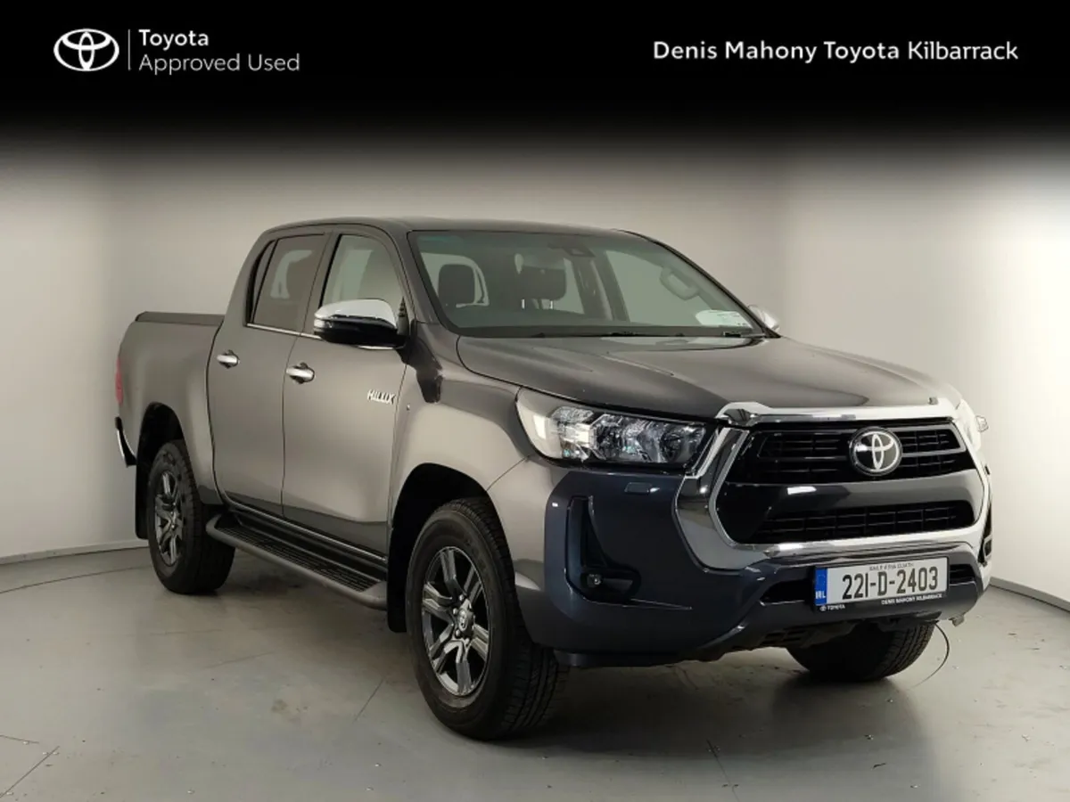 Toyota Hilux 2.8 SR5 D/CAB AUTO 4DR A - Image 1