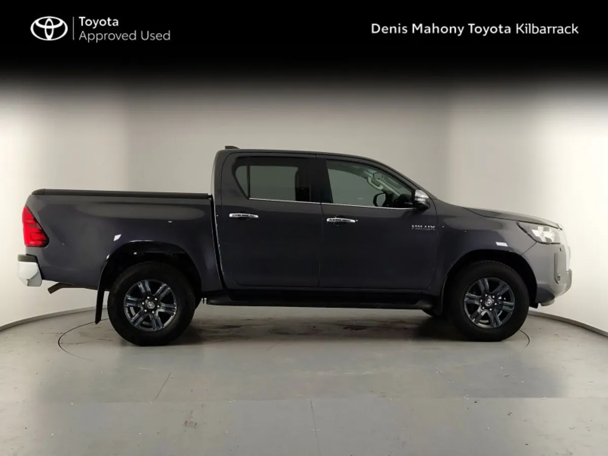 Toyota Hilux 2.8 SR5 D/CAB AUTO 4DR A - Image 3
