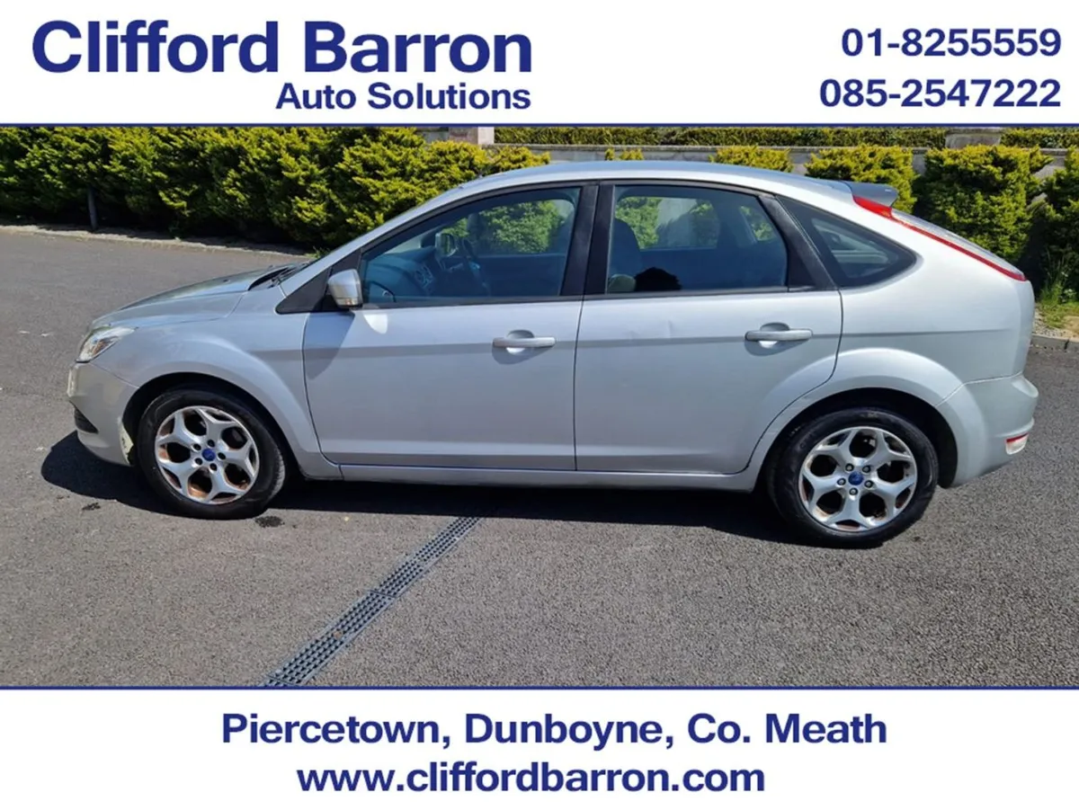 Ford Focus Style 5DR - Image 4