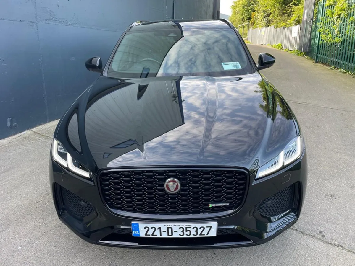 Jaguar F- PACE P400e R-dynamic BLK Phev High Spec - Image 3
