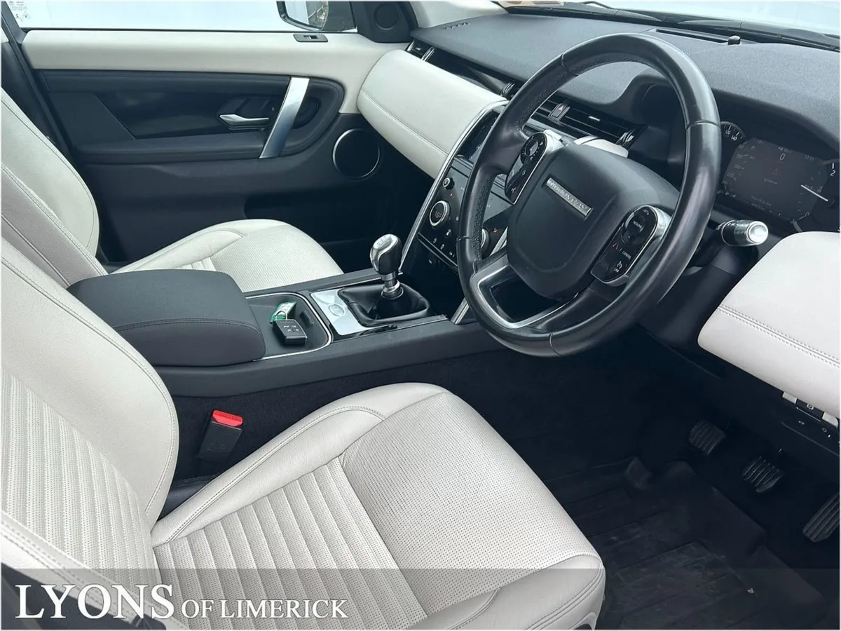 Land Rover Discovery Sport 7 Seat S 2.0d 150PS - Image 3