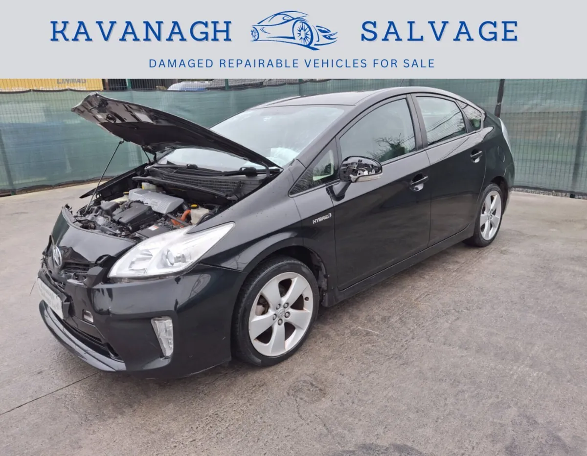 2014 Toyota Prius Hybrid 1.8L Automatic - Image 1