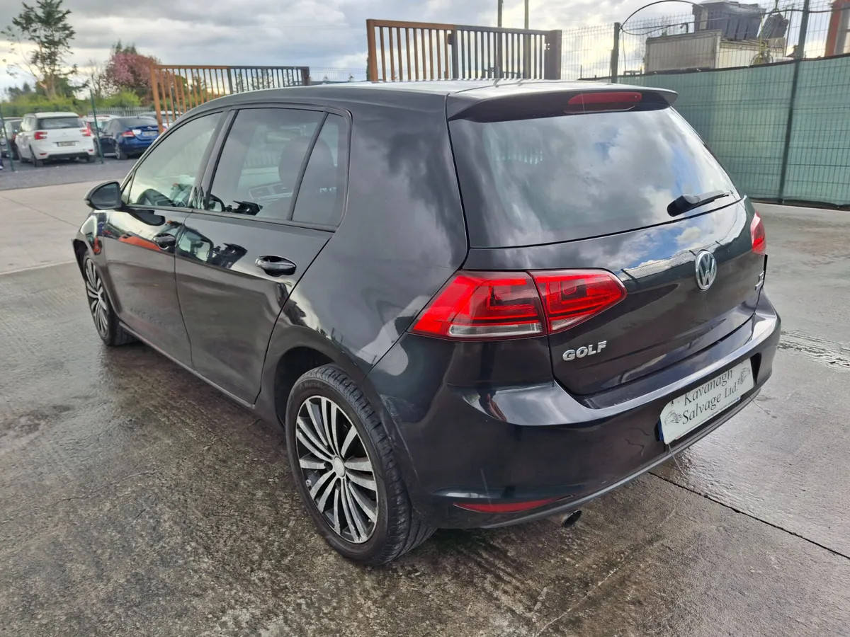 2014 Volkswagen Golf  Highline  1.6 TDI - Image 4