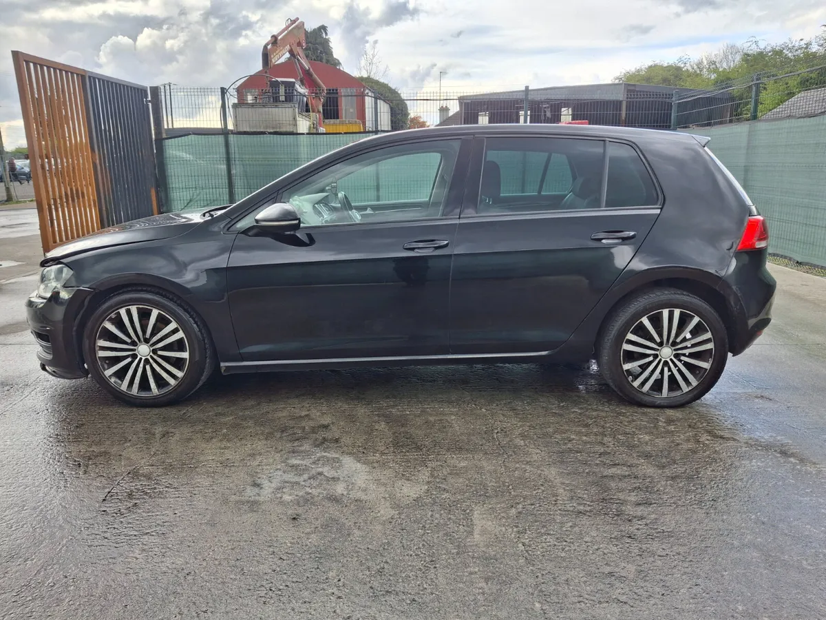 2014 Volkswagen Golf  Highline  1.6 TDI - Image 3