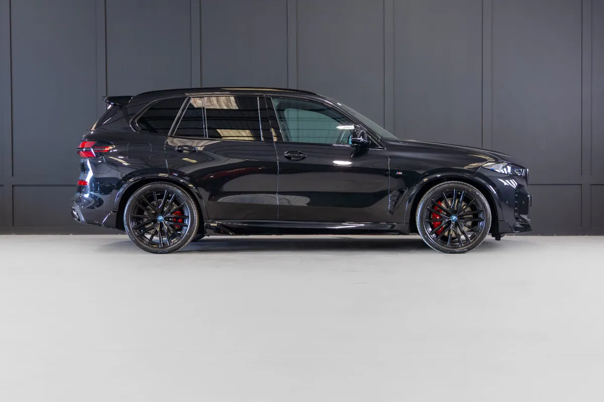 2025 BMW X5 X-Drive 50e M-Sport - Image 2