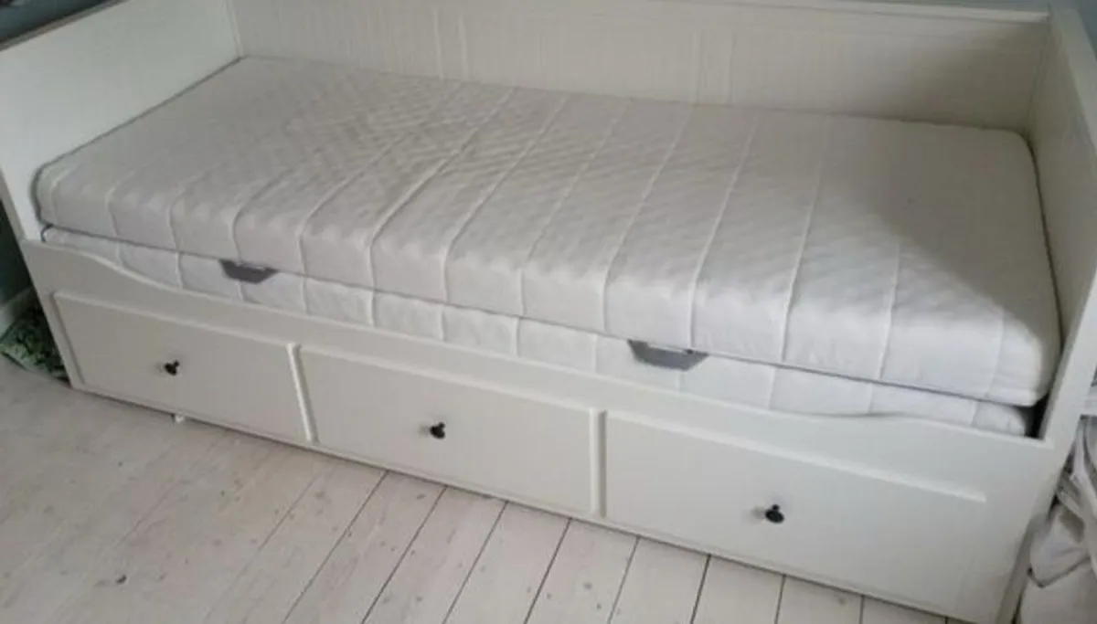 IKEA daybed (day bed ) single/double - Image 2