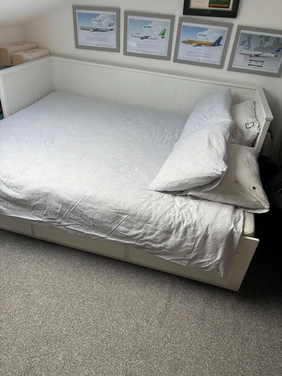IKEA daybed (day bed ) single/double - Image 3