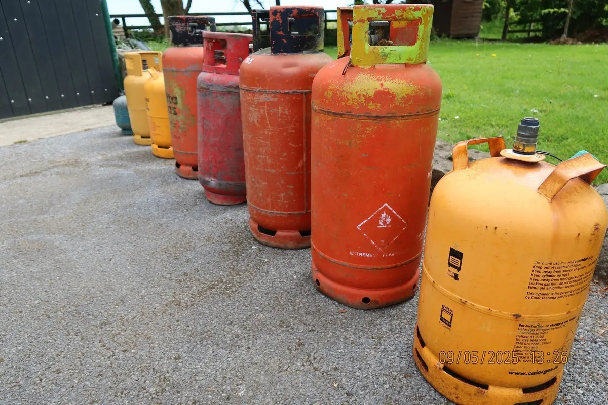 Gas Cylinder /   Gas  Bottle - Image 1