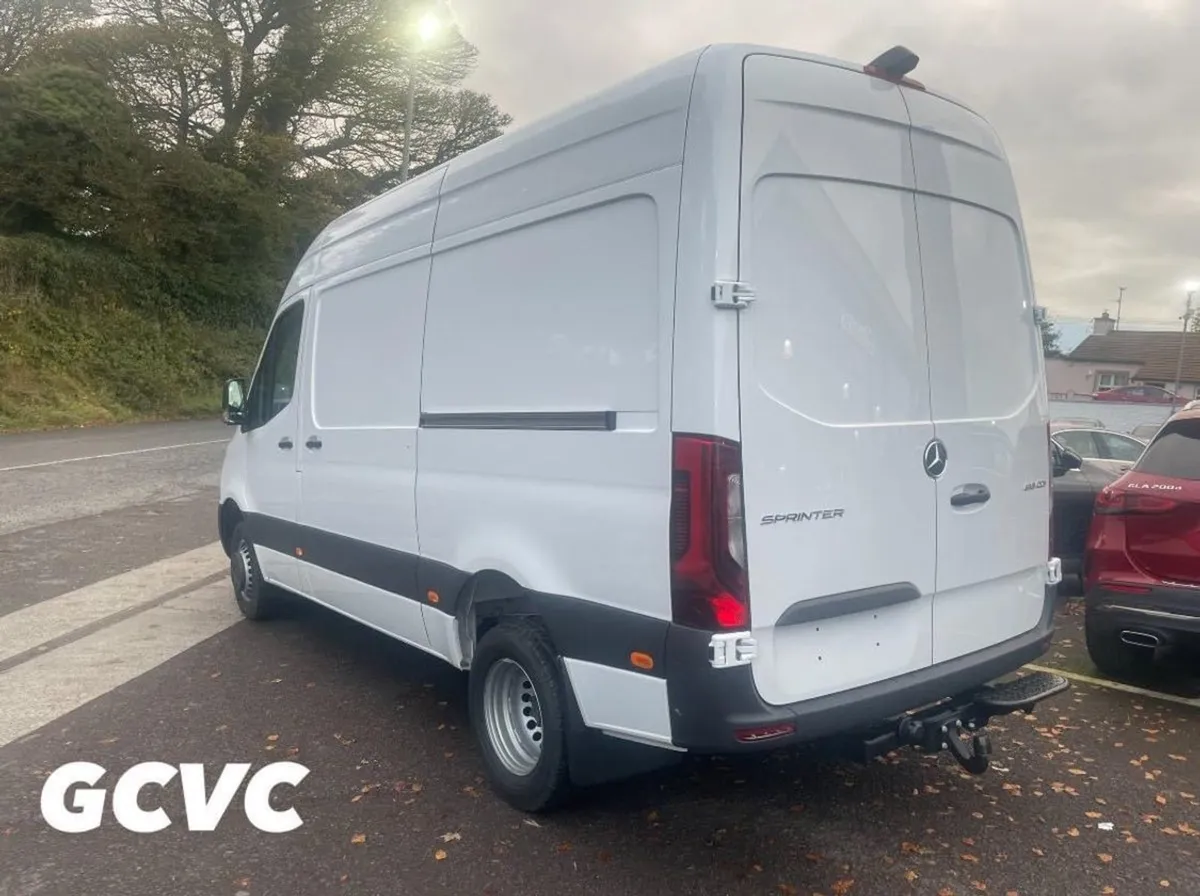 Mercedes-Benz Sprinter 519 MWB High Roof Automatic - Image 3