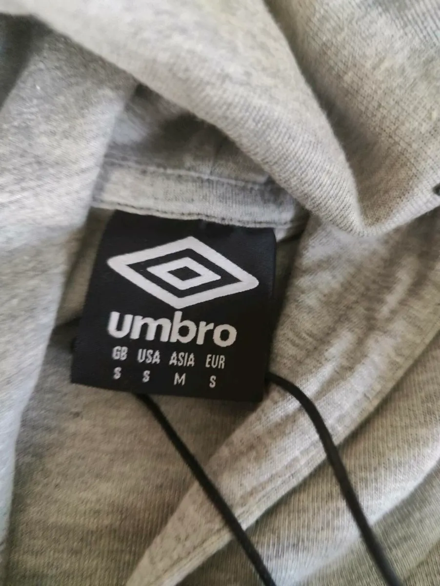 Umbro hoodie - Image 3