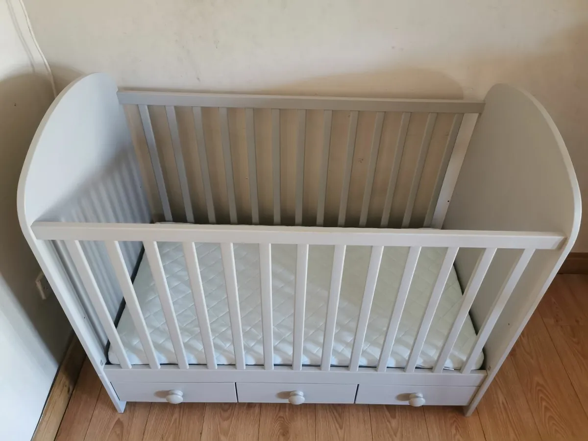 Quality Cot with drawers+Luxury Mattress - Image 1