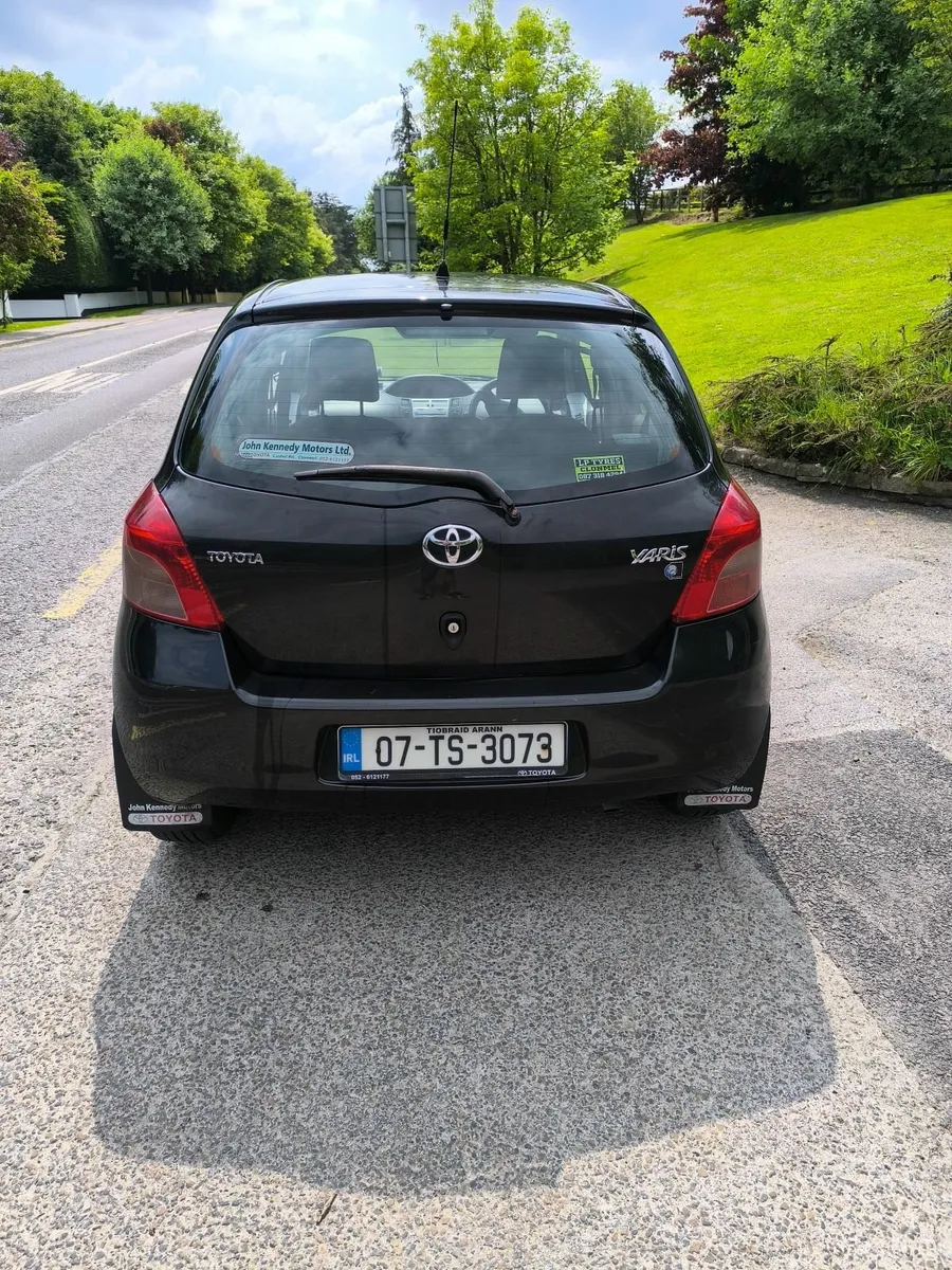 Toyota Yaris 2007 - Image 3