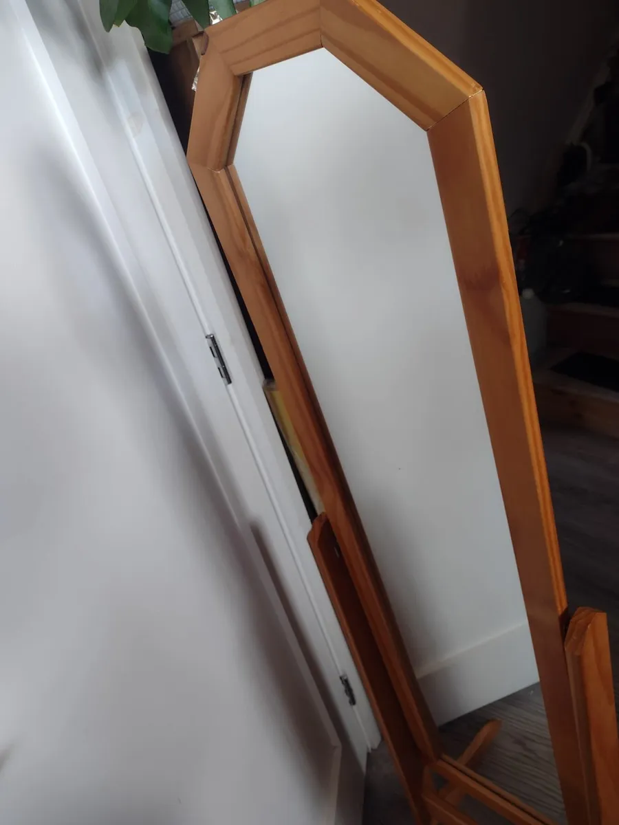 Full length wooden cheval bedroom mirror - Image 3