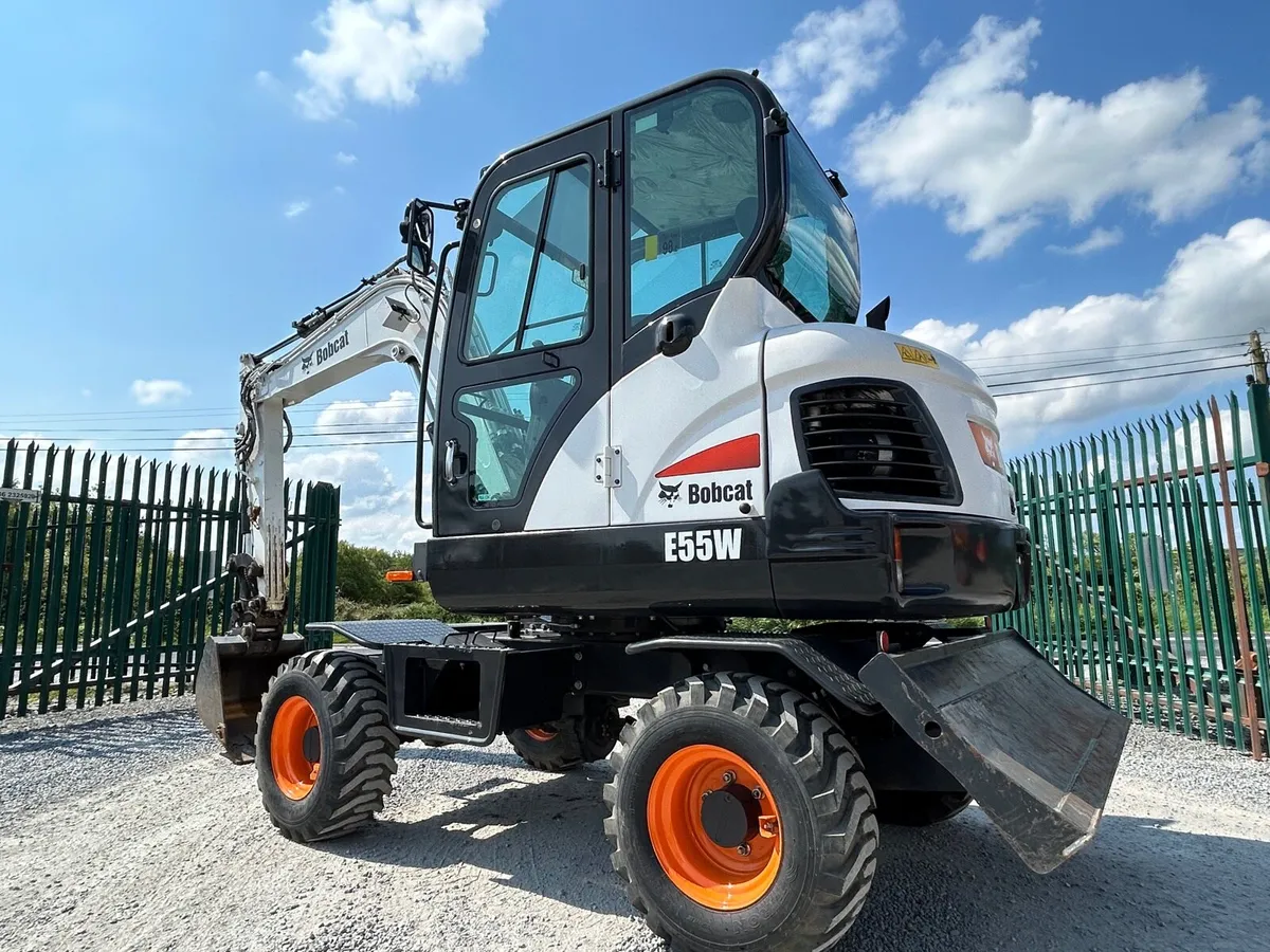 Bobcat E55W & Rock Breaker⭐️300hrs⭐️ - Image 1