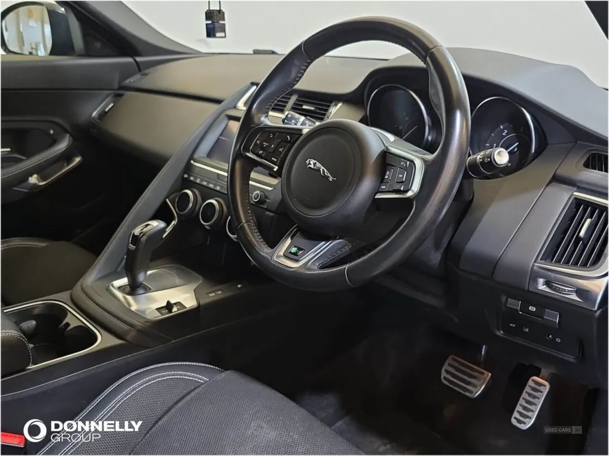 Jaguar E- PACE 2.0d  180  R-dynamic 5dr Auto - Image 4