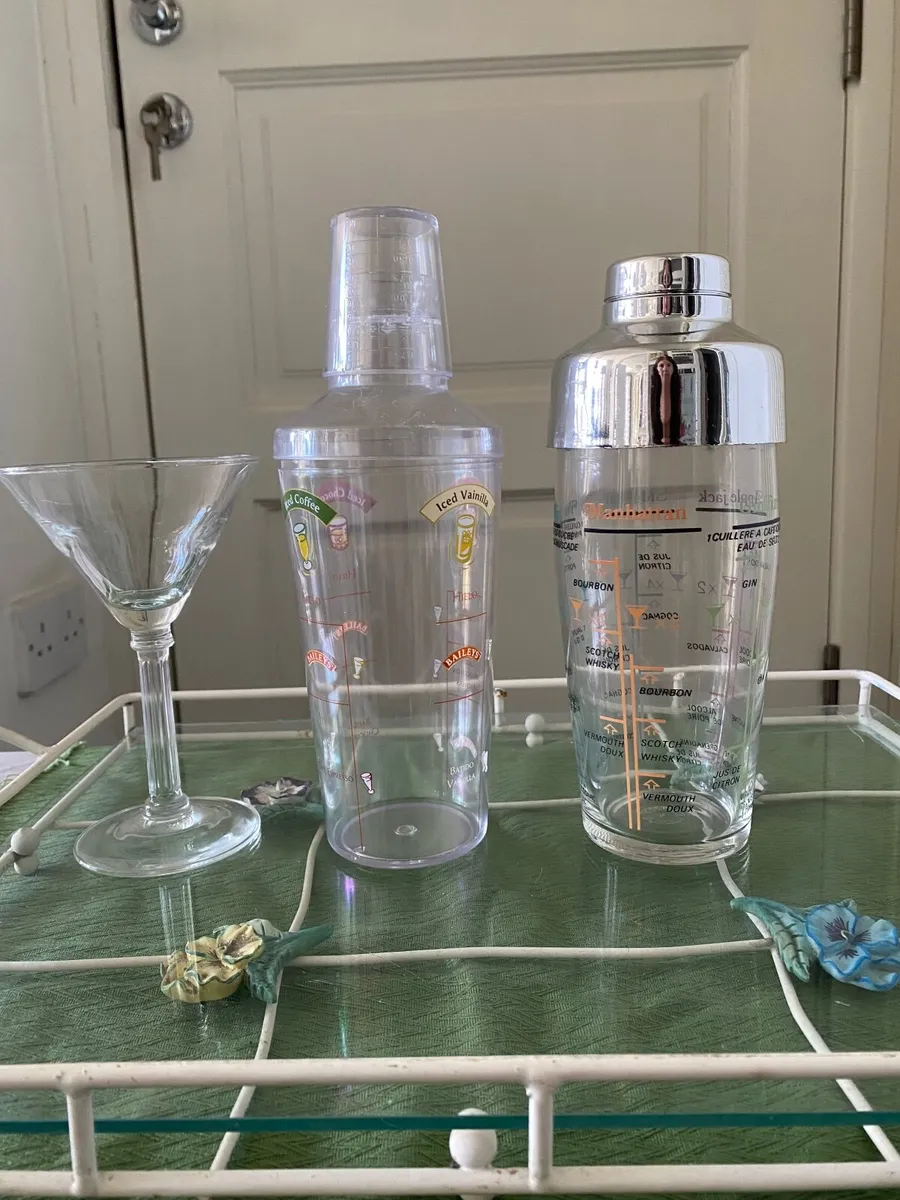 Cocktail shakers - Image 1