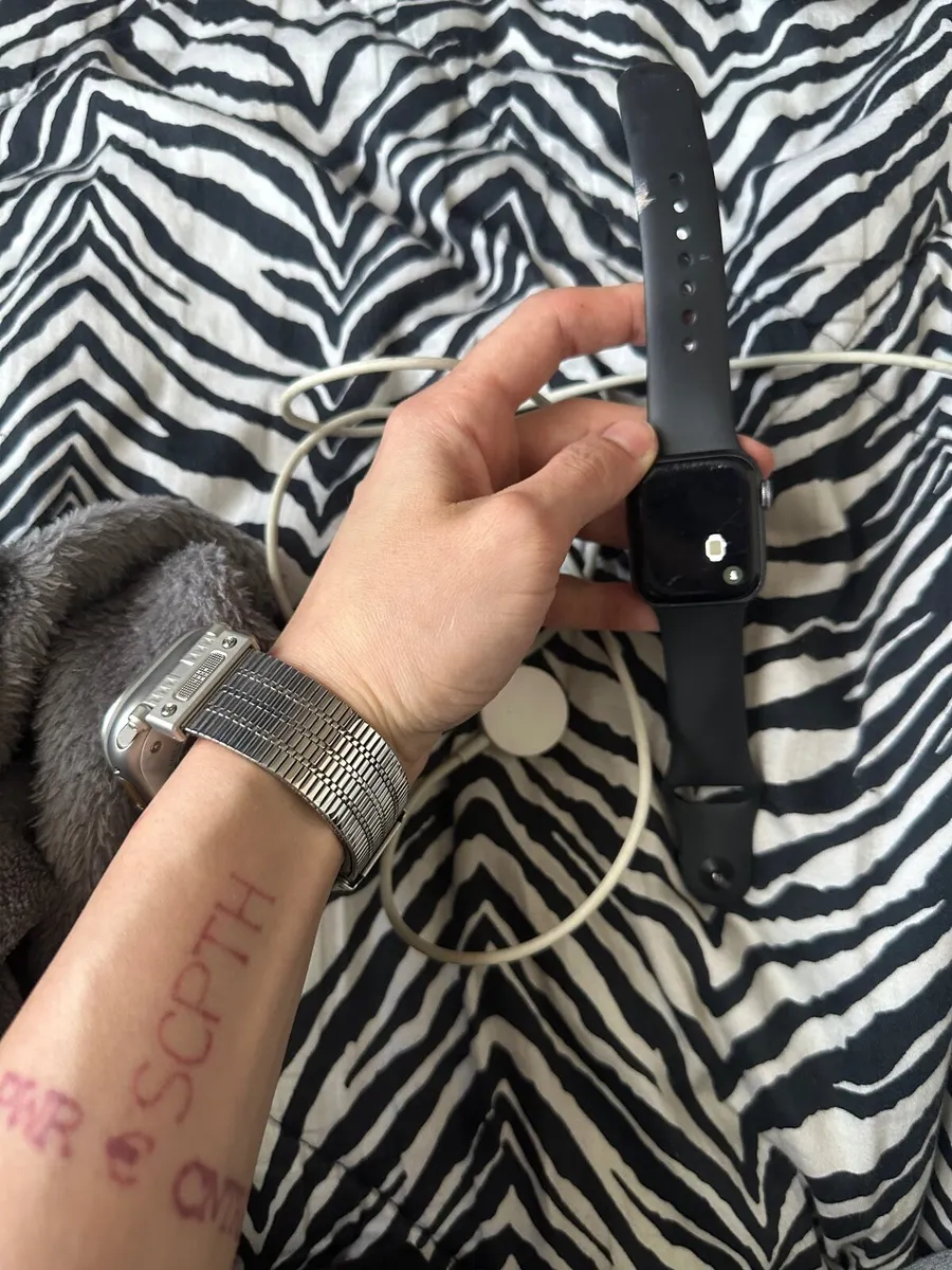 Apple Watch Series 4, 40mm - Image 4