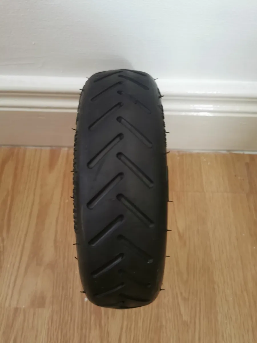 Brand new Original scooter tire+tube set 8.5inch - Image 4