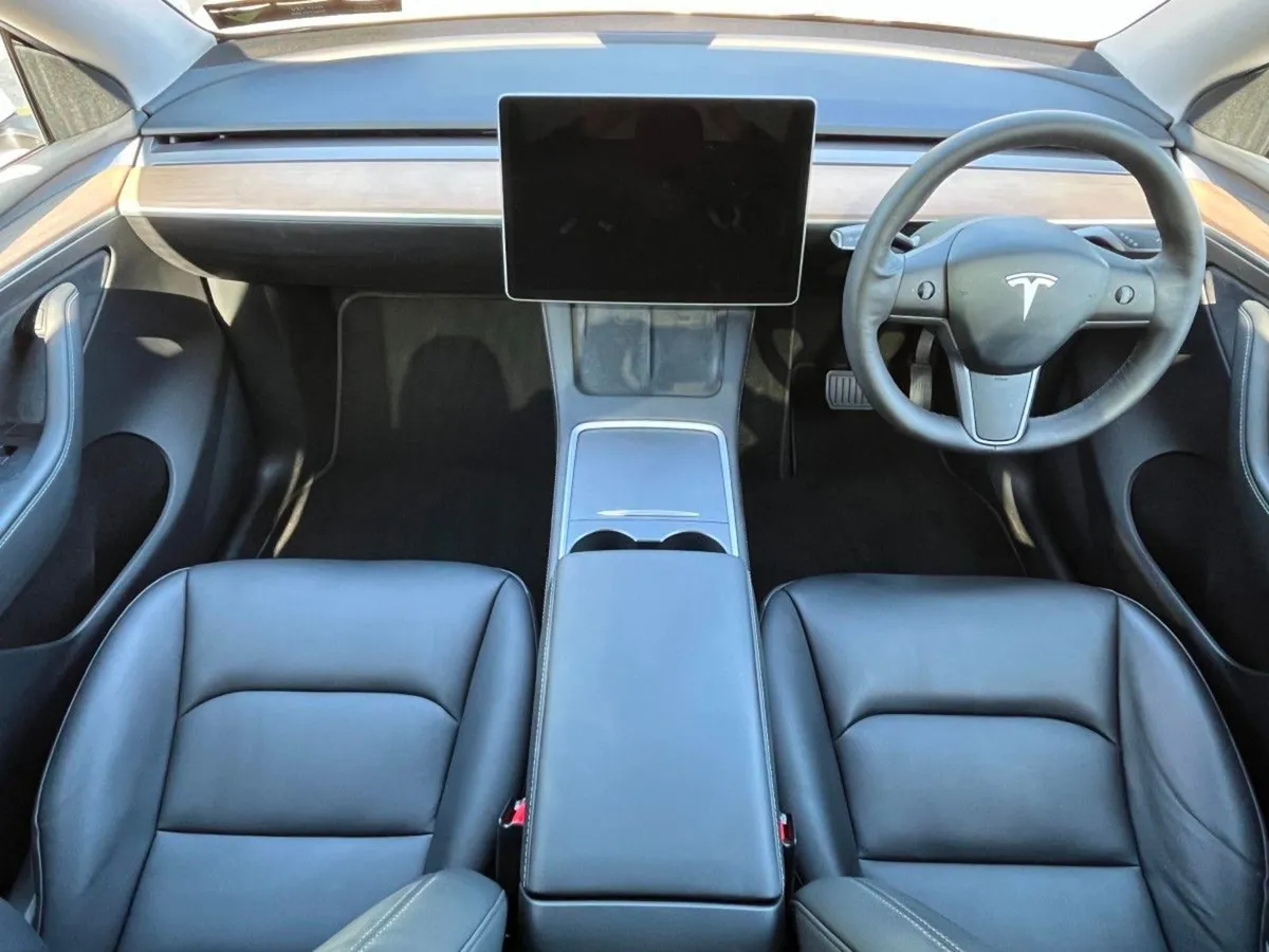 Tesla Model Y Long-range Dual Motor AWD - Image 2