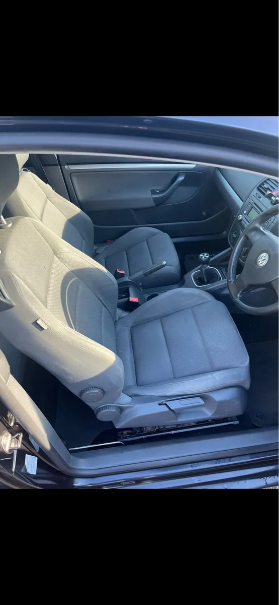 Volkswagen Golf for sale - parking sensors - Image 4
