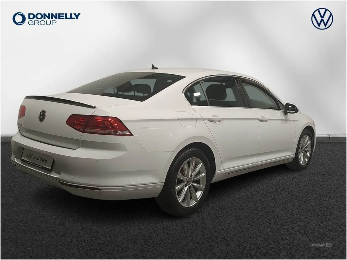 Volkswagen Passat 2.0 TDI SE Business 4dr - Image 3